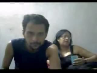 Indiškas suaugusieji pora ponas ir mrs gupta į internetinė kamera