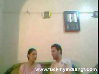 Индийски двойка опитвам анално секс видео