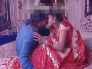 Indiškas desi pora apie jų pirmas naktis xxx filmas - tiesiog vedę apkūnu paauglys