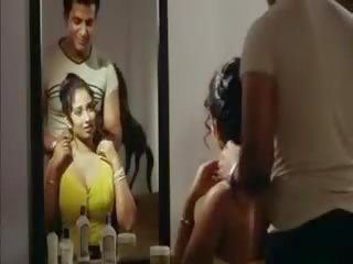 Indiana agradável actriz banho em erótico mallu vid