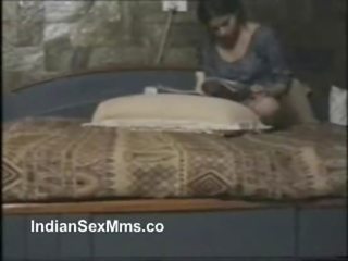 Mumbai Esccort x rated clip - IndianSexMms.Co