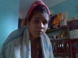 Indian Aunty Wearing Saree just after Bath